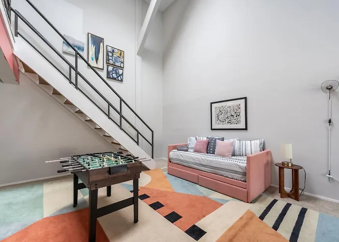 Spacious Downtown Penthouse Vintage, Gym & Balcony #3 Apartamento *