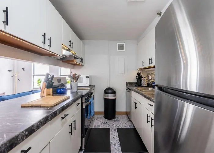 Apartamento Spacious Downtown Penthouse Vintage, Gym & Balcony #3 Chicago