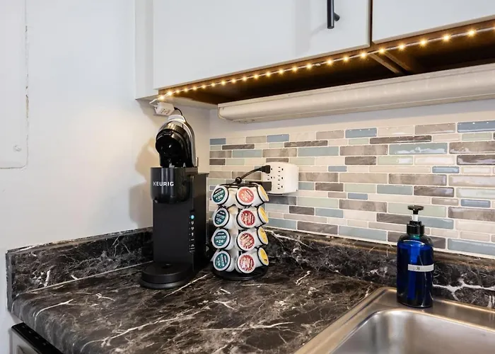 Spacious Downtown Penthouse Vintage, Gym & Balcony #3 * Chicago